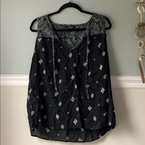 Adorable lucky brand top
